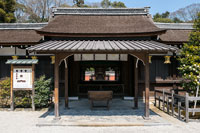 三井神社 棟門