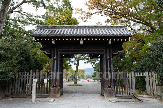 蛤御門(新在家御門)