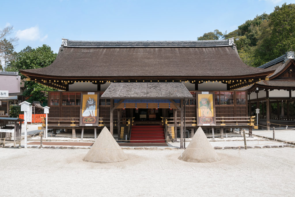 上賀茂神社 細殿と立砂